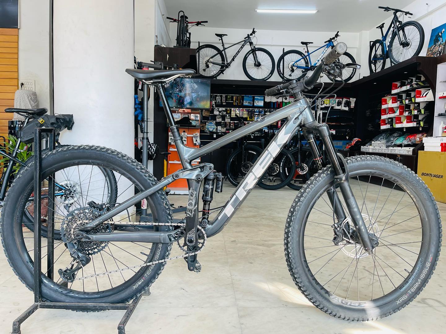 Trek Remedy 8 Medium Black 2021 used